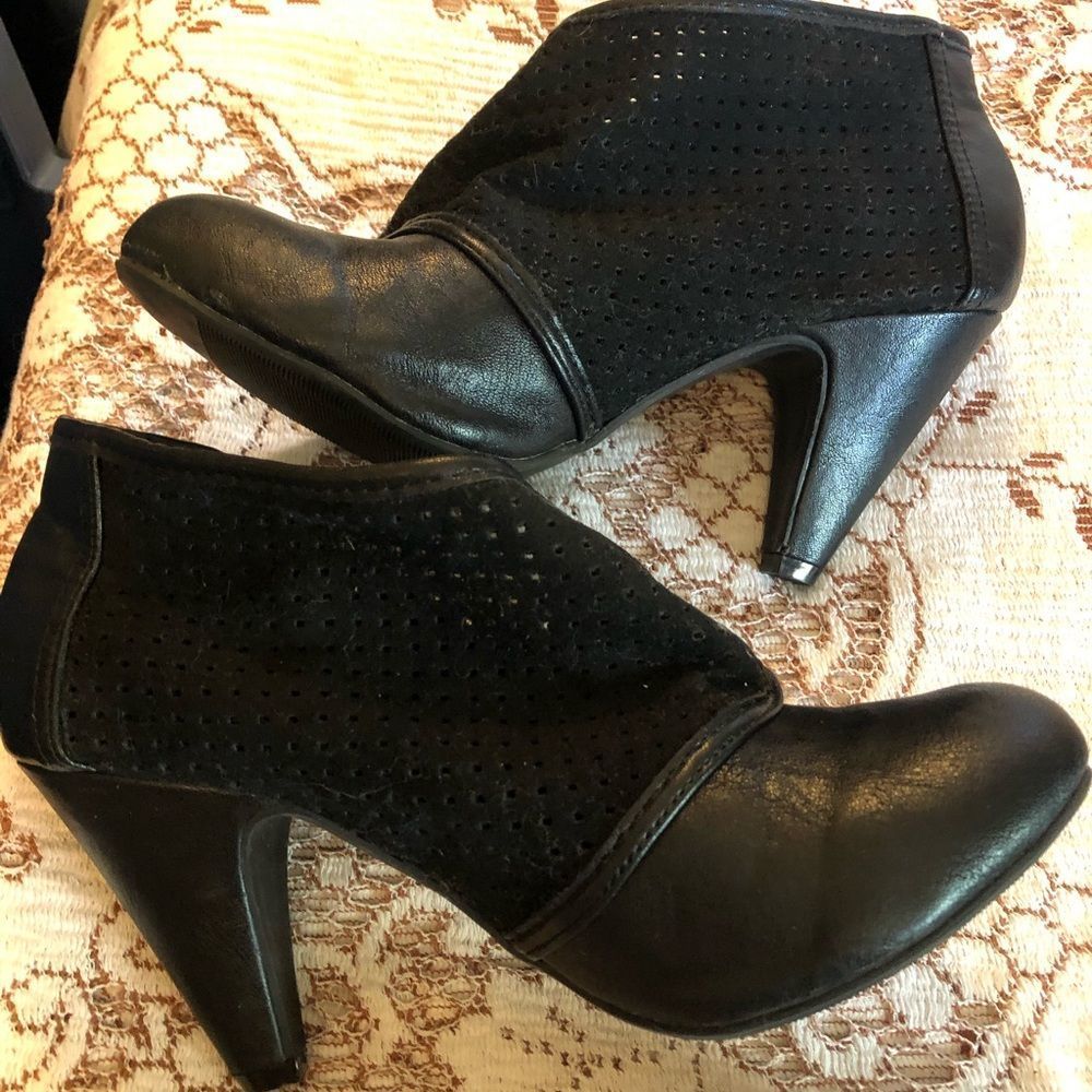 BeWild ankle boots